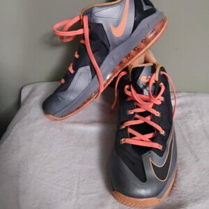 Nike Athletic Shoes - Gray and Orange